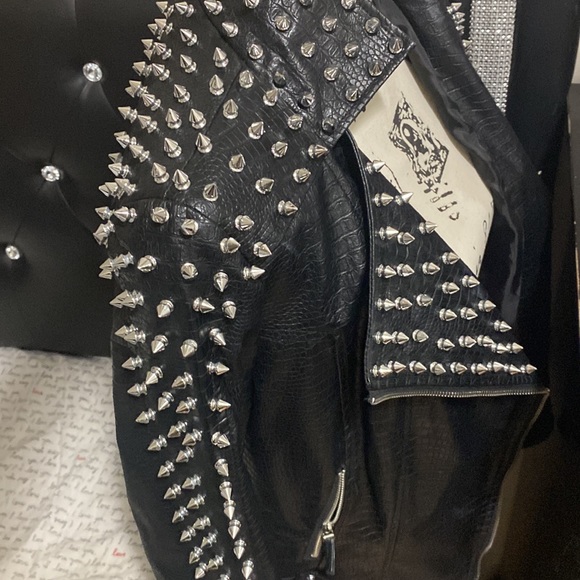 Spike Jacket - Picture 4 of 4
